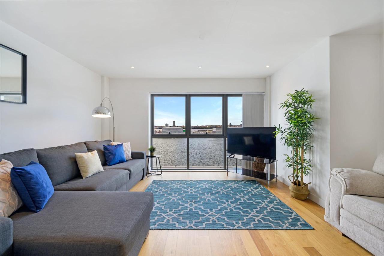 Host & Stay - Waterfront View Liverpool Bagian luar foto